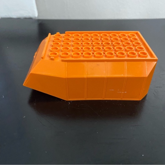 LEGO Orange Construction Vehicle Tipper Bed Orange - Picture 3 of 9